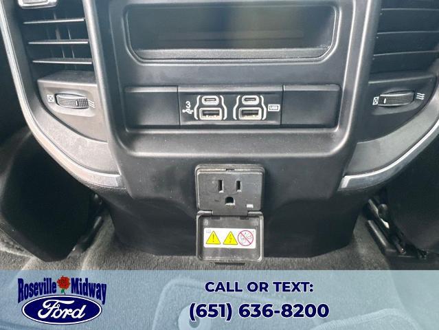 2020 Ram 1500 Big Horn Crew Cab 4x4 5'7" Box