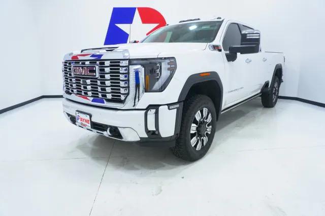 2024 GMC Sierra 2500HD 4WD Crew Cab Standard Bed Denali