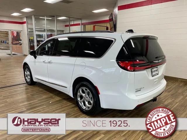 2023 Chrysler Pacifica Limited AWD