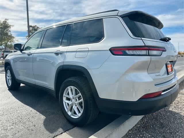 2023 Jeep Grand Cherokee L Laredo 4x4