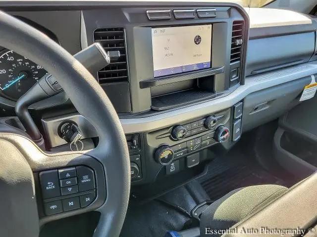 2023 Ford F-550 XLT