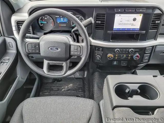 2024 Ford F-550 XL