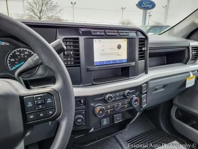 2024 Ford F-550 XL
