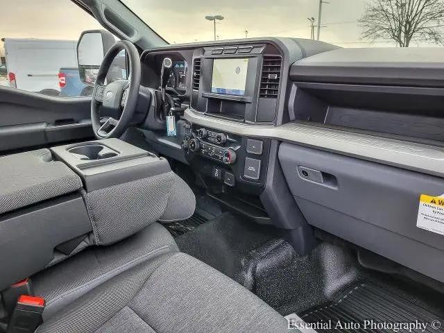2024 Ford F-550 XL