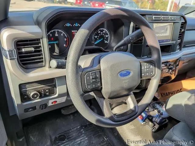 2023 Ford F-550 XLT