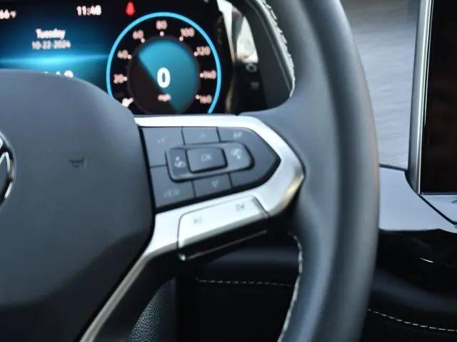 2025 Volkswagen Atlas Cross Sport 2.0T SE w/Technology
