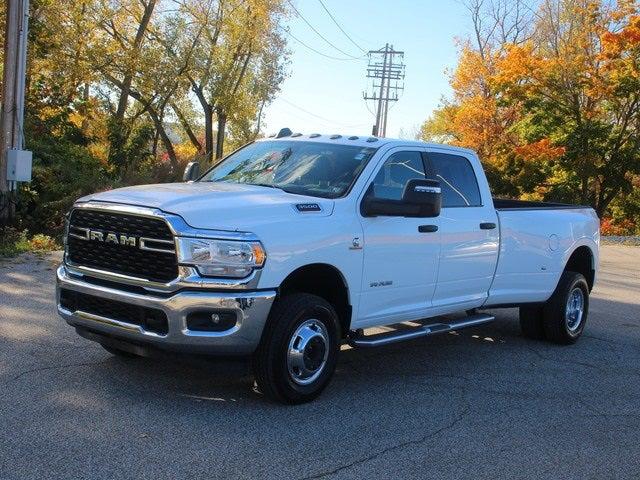 2024 RAM 3500 Big Horn Crew Cab 4x4 8 Box