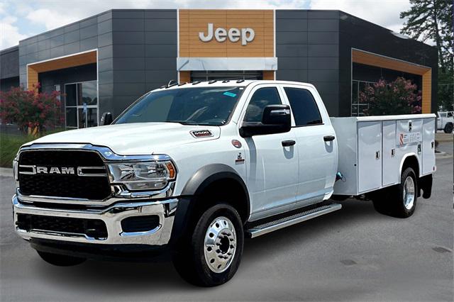 2024 RAM Ram 5500 Chassis Cab RAM 5500 TRADESMAN CHASSIS CREW CAB 4X4 84 CA