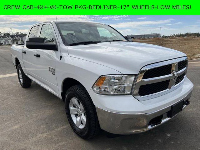 2022 RAM 1500 Classic Tradesman Crew Cab 4x4 57 Box