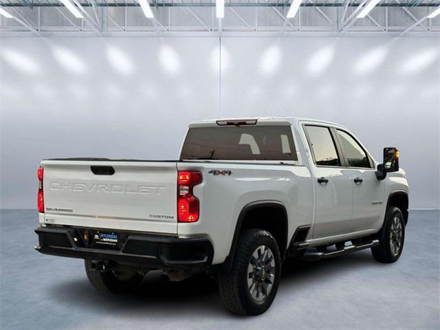 2023 Chevrolet Silverado 2500HD 4WD Crew Cab Standard Bed Custom