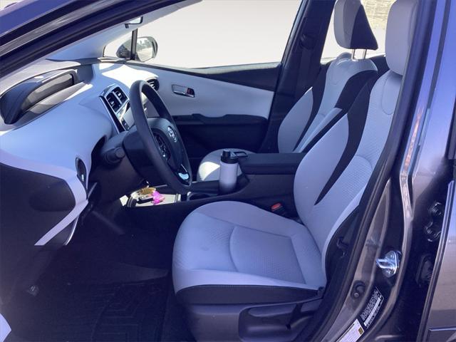 2022 Toyota Prius LE