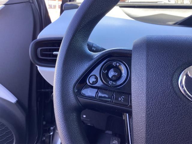 2022 Toyota Prius LE