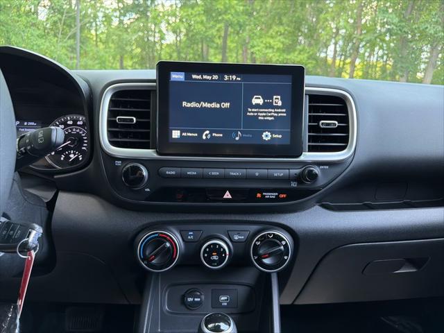 2021 Hyundai Venue SE