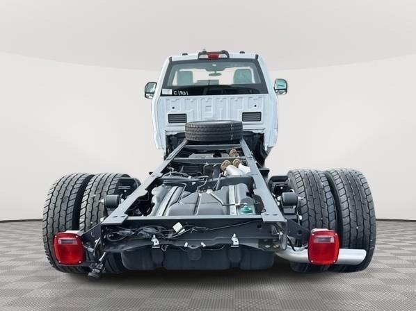 2024 Ford 600 XL