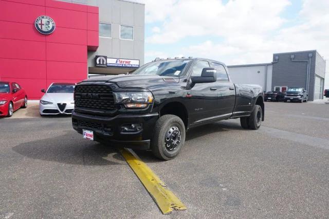 2024 RAM Ram 3500 RAM 3500 LONE STAR CREW CAB 4X4 8 BOX