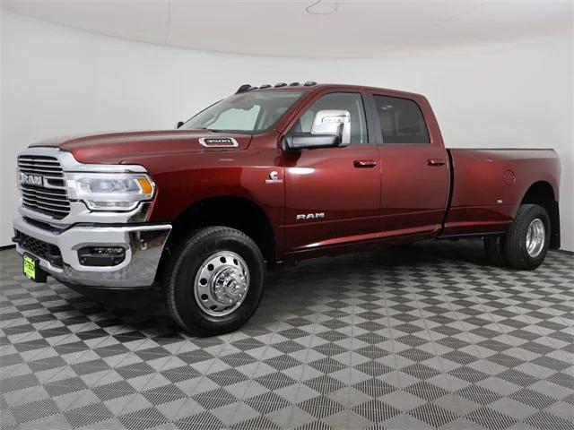 2024 RAM Ram 3500 RAM 3500 LARAMIE CREW CAB 4X4 8 BOX