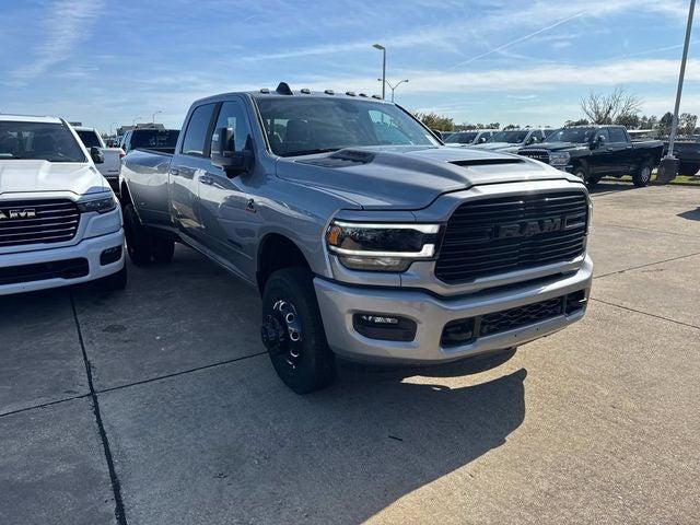 2024 RAM Ram 3500 RAM 3500 LARAMIE CREW CAB 4X4 8 BOX