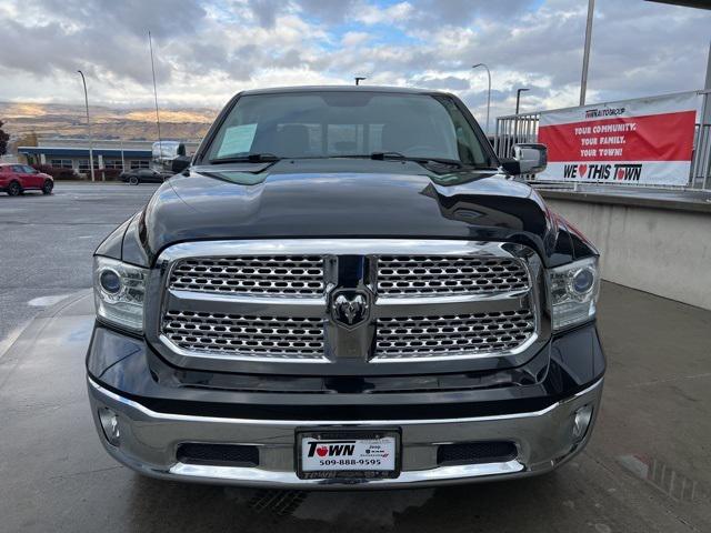 2018 RAM 1500 Laramie Crew Cab 4x4 57 Box