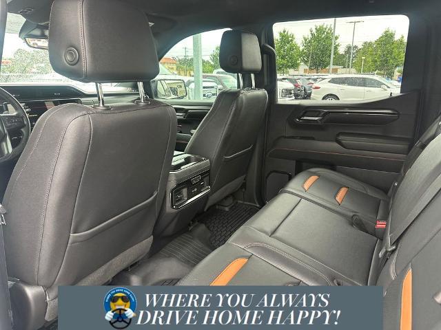 2023 GMC Sierra 1500 4WD Crew Cab Short Box AT4