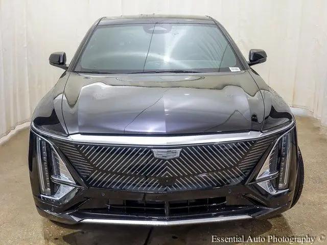 2025 Cadillac iQ Luxury w/1SD