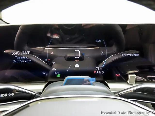 2025 Cadillac iQ Luxury w/1SD
