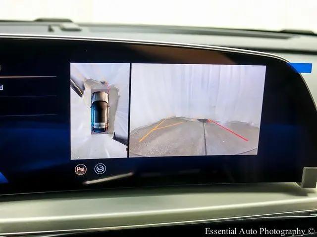 2025 Cadillac iQ Luxury w/1SD