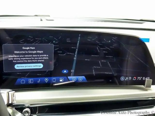 2025 Cadillac iQ Luxury w/1SD