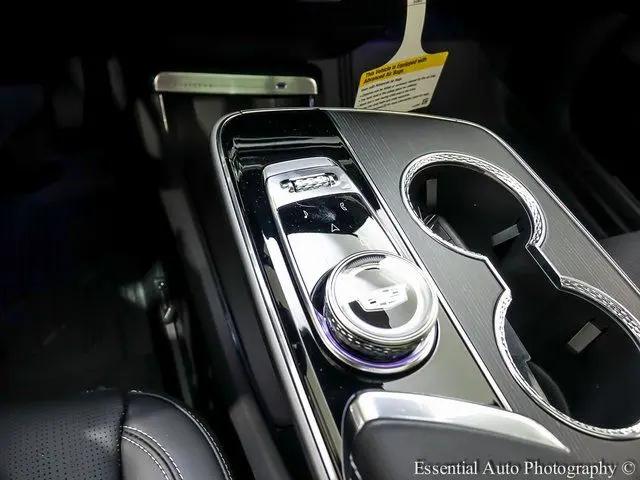 2025 Cadillac iQ Luxury w/1SD