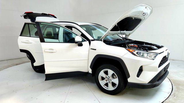 2021 Toyota RAV4 Hybrid XLE