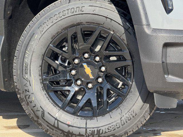 2025 Chevrolet Silverado EV LT