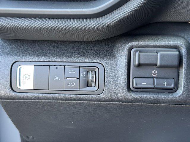 2025 Chevrolet Silverado EV LT
