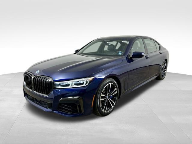 2022 BMW 750