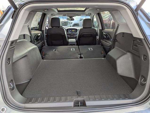 2024 GMC Terrain AWD AT4