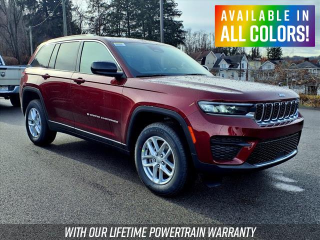 2025 Jeep Grand Cherokee GRAND CHEROKEE LAREDO X 4X4