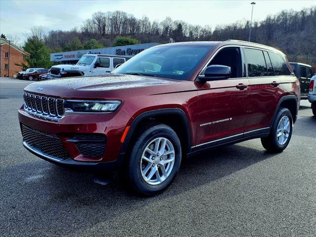 2025 Jeep Grand Cherokee GRAND CHEROKEE LAREDO X 4X4