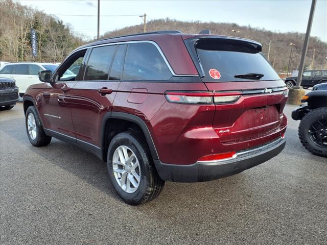 2025 Jeep Grand Cherokee GRAND CHEROKEE LAREDO X 4X4