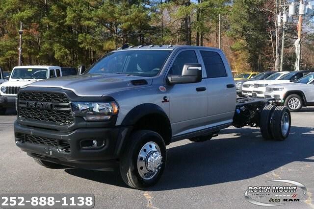 2024 RAM Ram 5500 Chassis Cab RAM 5500 TRADESMAN CHASSIS CREW CAB 4X2 84 CA
