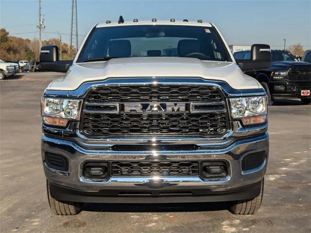 2024 RAM Ram 3500 RAM 3500 TRADESMAN CREW CAB 4X4 64 BOX