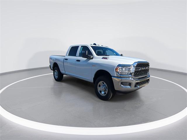 2024 RAM Ram 3500 RAM 3500 TRADESMAN CREW CAB 4X4 64 BOX
