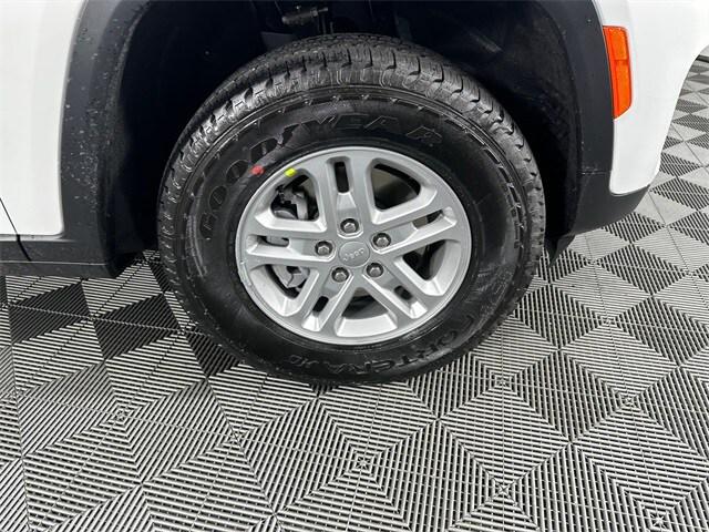 2025 Jeep Grand Cherokee GRAND CHEROKEE LAREDO 4X4