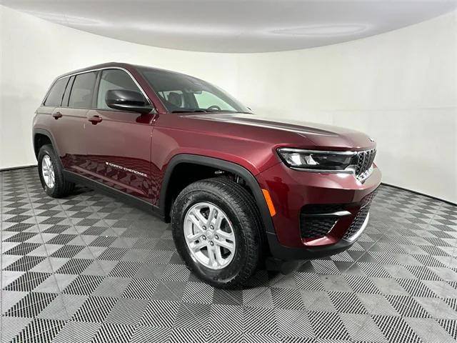 2025 Jeep Grand Cherokee GRAND CHEROKEE LAREDO 4X4