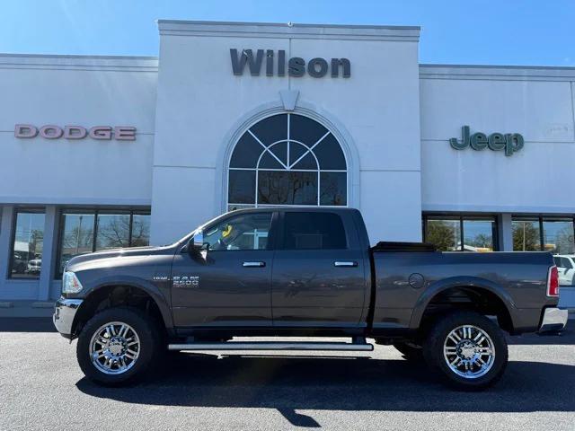 2017 RAM 2500 Laramie Crew Cab 4x4 64 Box