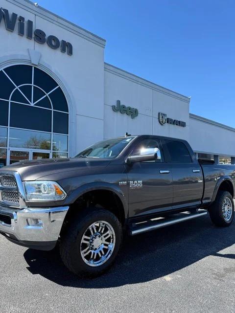 2017 RAM 2500 Laramie Crew Cab 4x4 64 Box