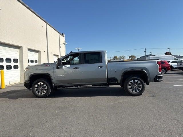 2024 Chevrolet Silverado 2500HD 4WD Crew Cab Standard Bed Custom