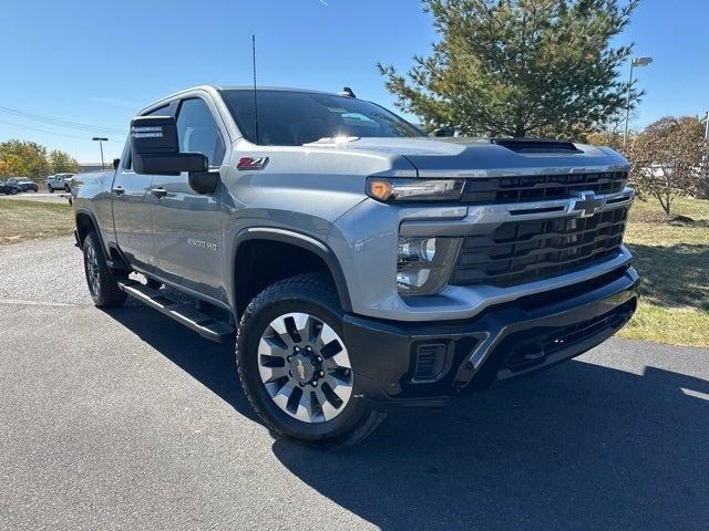 2024 Chevrolet Silverado 2500HD 4WD Crew Cab Standard Bed Custom