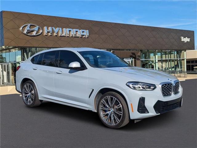 2023 BMW X4