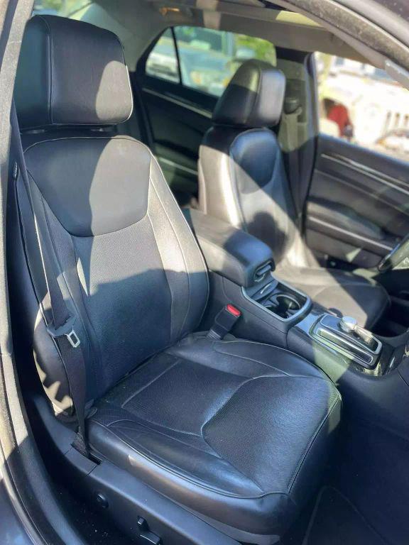 2019 Chrysler 300 Limited