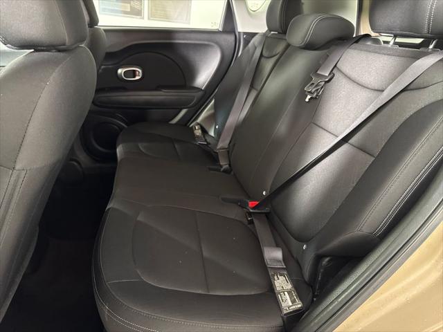 2015 Kia Soul Base