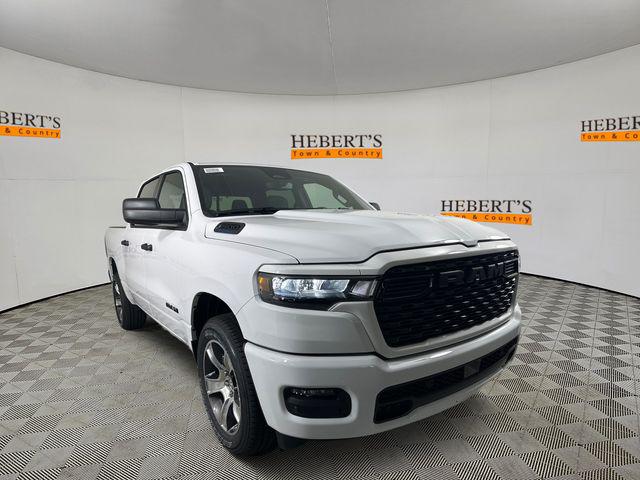 2025 RAM Ram 1500 RAM 1500 TRADESMAN CREW CAB 4X2 57 BOX