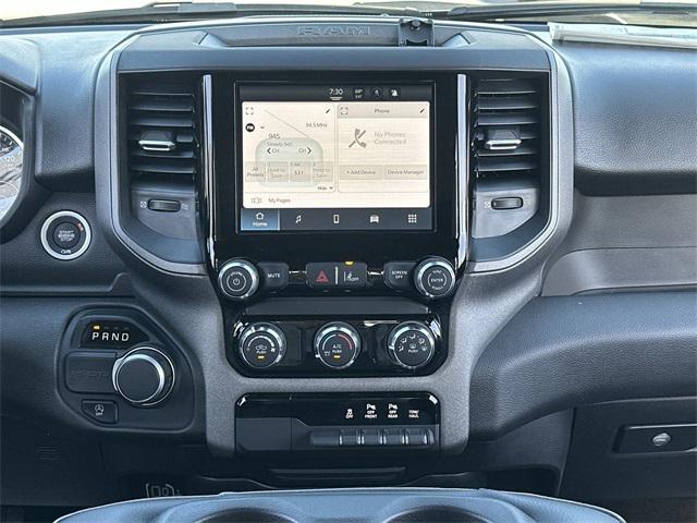 2025 RAM Ram 1500 RAM 1500 TRADESMAN CREW CAB 4X2 57 BOX